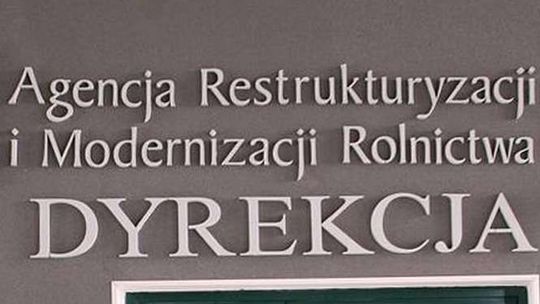 Wezwani na naradę, wyrzuceni na bruk. Czystki w Agencji Restrukturyzacji i Modernizacji Rolnictwa