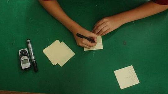 Wicedyrektor rzuciła kluczem na lekcji. Uczeń dostał w twarz