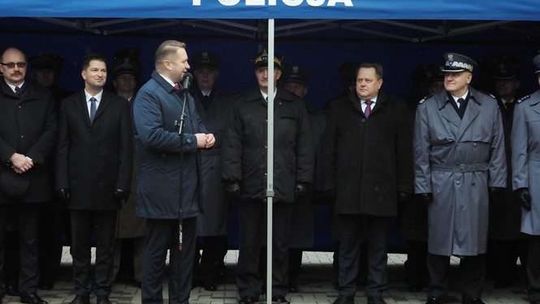 Wiceminister na otwarciu posterunku w Jastkowie. "Policjanci nie są tylko po to, żeby nakładać mandaty"