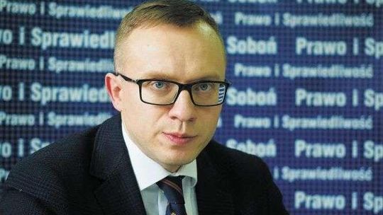 Wiceminister Soboń o Mieszkaniu Plus, śmigłowcach i wyborach samorządowych