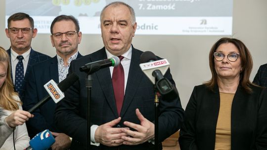 Wicepremier Jacek Sasin o programie budowy 100 obwodnic: Słowa dotrzymaliśmy