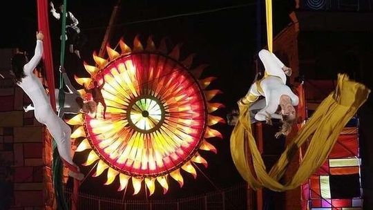 Widowisko "Sen o mieście" na Zamku. Zobacz zdjęcia i film z próby