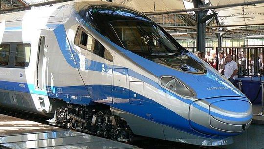 Więcej pociągów PKP Intercity na czerwcowy długi weekend