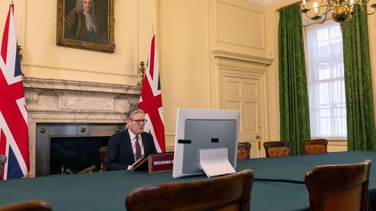 Więcej pomocy dla Ukrainy, więcej sankcji dla Rosji 