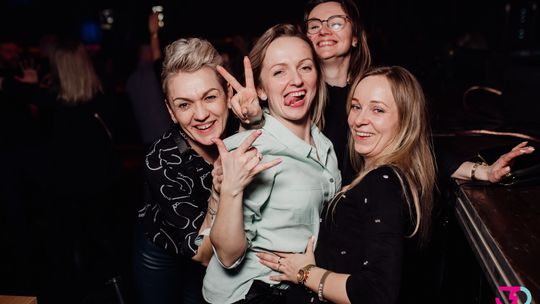 Wieczór z bębnami w klubie 30