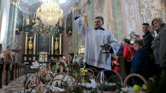 Wielka Sobota, czyli z koszyczkiem do kościoła. Zdjęcia