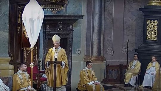 Wielkanoc w czasie epidemii koronawirusa. "Trzeba nam czasem utracić pewne oczywiste dobra"