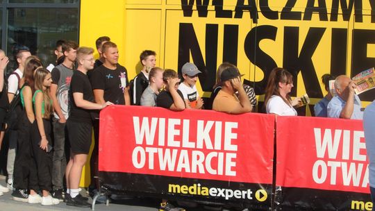 Wielkie centrum handlowe otwarte. Co mówią pierwsi klienci? 
