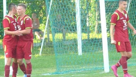 Wielkie lanie w meczu na szczycie, wyniki zamojskiej okręgówki