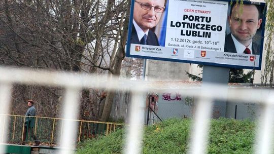 Wielu chce się ogrzać w blasku lotniska