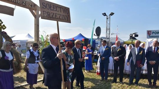 Wieńce, stroje ludowe i koniec żniw. Dożynki Wojewódzkie w Lubyczy Królewskiej