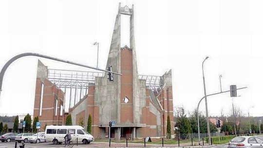 Wierni apelują do radnych: Dołóżcie się do dachu kościoła