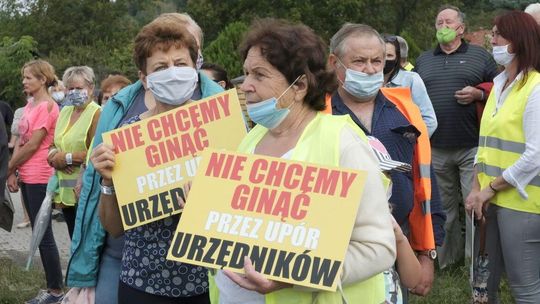 Wierzchoniów i Parchatka czekają na chodniki. Jeden przetarg już ogłoszony