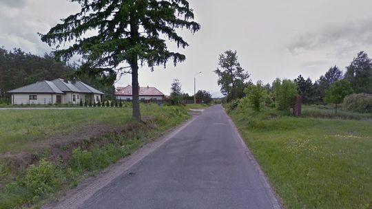 Wieś pod Białą Podlaską z nazwami ulic. Jest Tęczowa i Cudowna