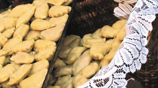 Wigilijne pierogi i zupa grzybowa - przepisy