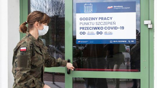 Wirusolog: Sytuacja epidemiczna w Polsce jest nadal bardzo trudna