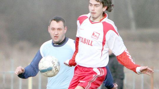 Wisła Annopol – Hetman Gołąb 2:3, Amator – Piaskovia Piaski 1:2, 