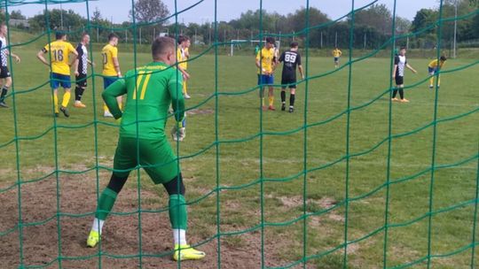 Wisła Annopol wywalczyła punkt bez nominalnego bramkarza. Komplet wyników lubelskiej okręgówki
