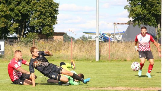 Wisła II Puławy – Stal Poniatowa 3:8. Paweł Kaczmarek show