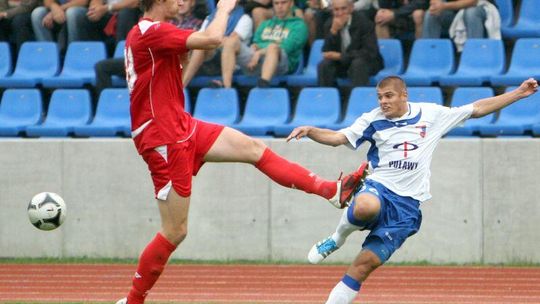 Wisła Puławy dzisiaj o godz. 15 zagra na wyjeździe z Garbarnią Kraków