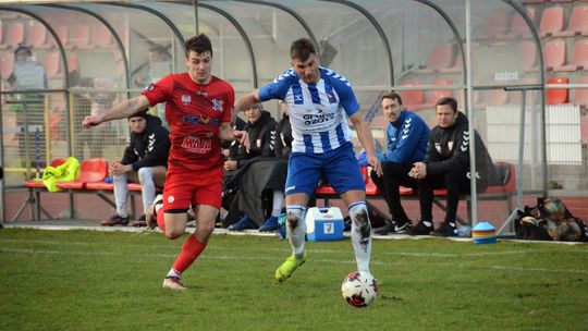 Wisła Sandomierz – Wisła Puławy 0:1. Nowy trener nadal z kompletem