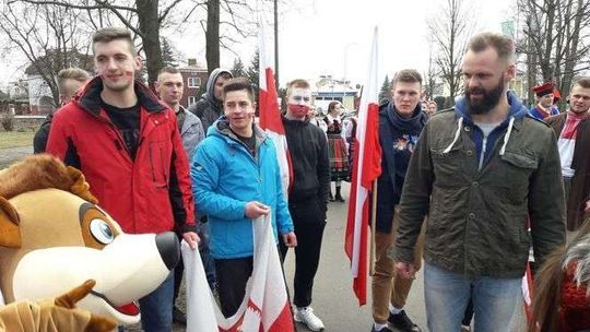 Witek Muzyk Ulicy z piosenką na Mundial. Wideoklip kręcono w Białej Podlaskiej