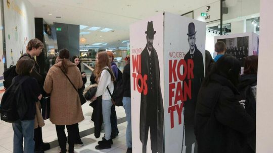 Witos i Dmowski przyszli do galerii handlowej w Lublinie