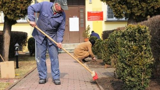 Wizyta prezydenta RP: W Lublinie czerwony dywan, w Puławach malowanie
