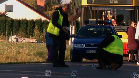 Wjechał rowerem pod koła samochodu. 57-latek nie żyje