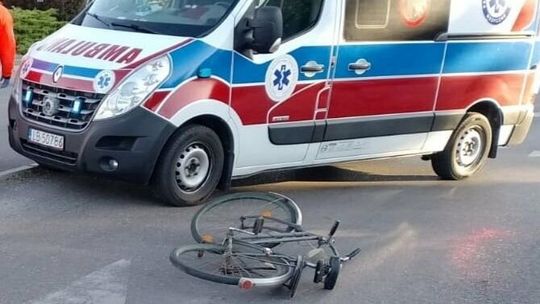 Wjechał w rowerzystę. Tłumaczył, że był w "martwym punkcie"