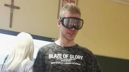 Wkładasz te okulary i masz 2,5 promila. Uczniowie sprawdzali jak się wtedy czujesz