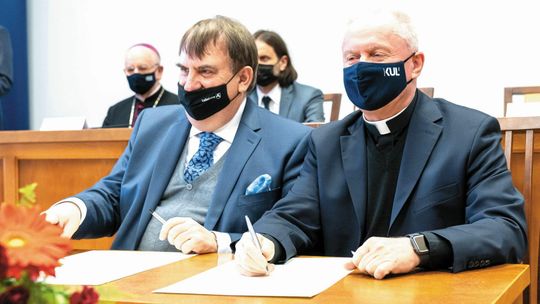 Wkrótce w szpitalach lekarze z dyplomem katolickiej uczelni. KUL staje się medyczny