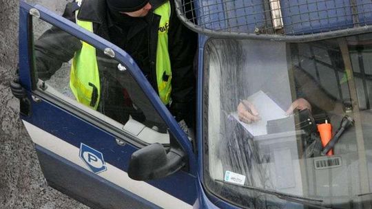 Włamali się do spożywczego. Po raz kolejny