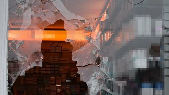 Włamanie do apteki i nietypowe tłumaczenie 