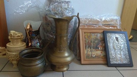 Włamanie do magazynu. Policja odzyskała skradzione przedmioty. Poza alkoholem