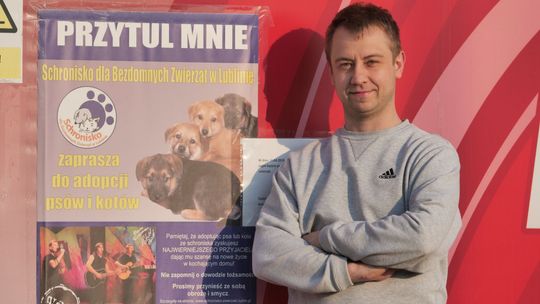 Właściciel tej myjni samochodowej w Lublinie zaskakuje. Tym razem utarg z całego dnia przekaże na pomoc zwierzętom