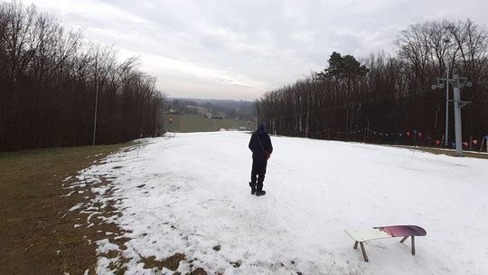 Właściciele stoków w Lubelskiem załamani. „Padliśmy ofiarą szarej strefy hotelowej”