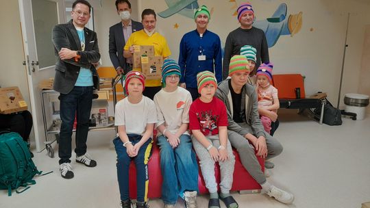 Włóczka, szydełko i setki dobrych gestów dla małych pacjentów z onkologii