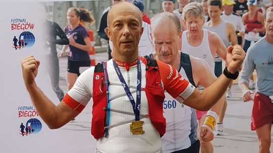 Włodawianie na mecie 100-kilometrowego ultramaratonu