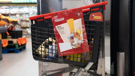 Włóż dodatkowy produkt do koszyka i wspomóż potrzebujących