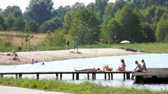 Woda czysta. Można pływać w zalewie w Janowicach