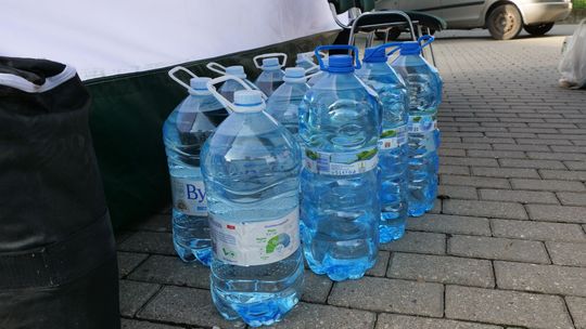 Woda dla powodzian? Prezydent Chełma wyjaśnia "żałosną sytuację"