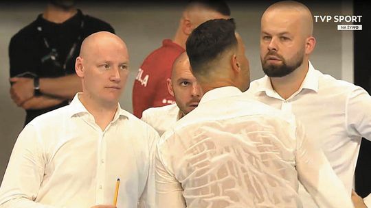 Woda leje się z dachu, pot leje się na parkiecie. Miasto Lublin nie pomoże