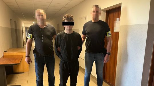 Wódka, sprzeczka i karetka. Nożownik już siedzi