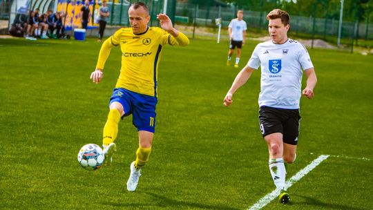 Wojciech Białek dopiero obchodził 42 urodziny, a w sobotę ustrzelił w Sieniawie hat-tricka