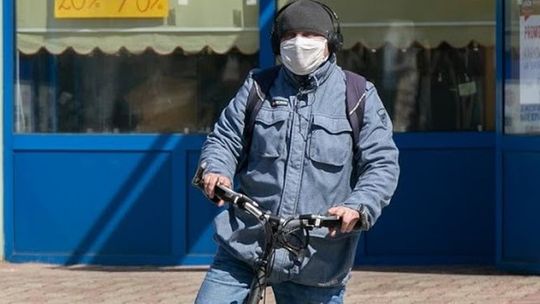 Wojciechów: Bezpłatne maseczki ochronne dla mieszkańców