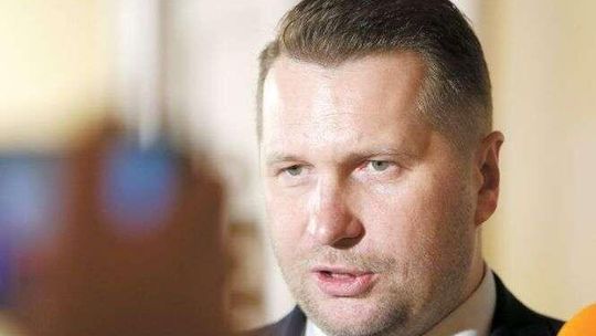 Wojewoda będzie miał sprawę karną. Dyrektorka szkoły zarzuca zniesławienie