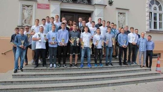 Wojewoda do młodych piłkarzy: Bądźcie jak Milik i Lewandowski