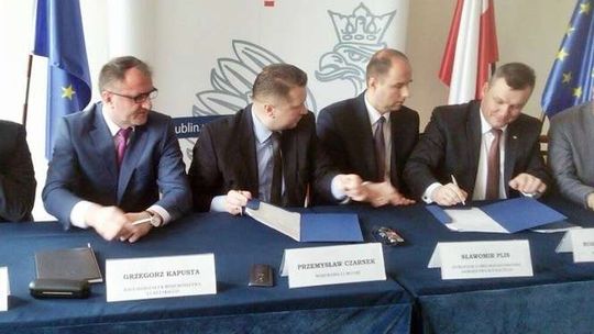 Wojewoda dogadał się z marszałkiem. Majątek LODR za dworzec PKS