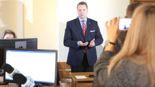 Wojewoda lubelski mówił o Marszu Równości jako promowaniu „zboczeń, dewiacji i wynaturzeń”. Sprawa wróci do sądu